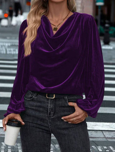 Ilyana – Aksamitna bluzka z długim rękawem i drapowanym kołnierzem